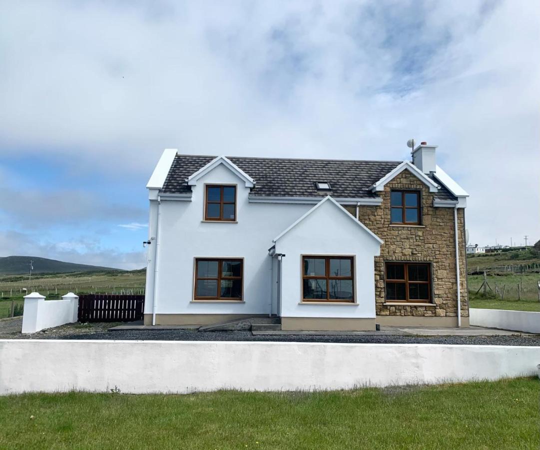 Вілла Wild Atlantic Way House Dooagh Екстер'єр фото